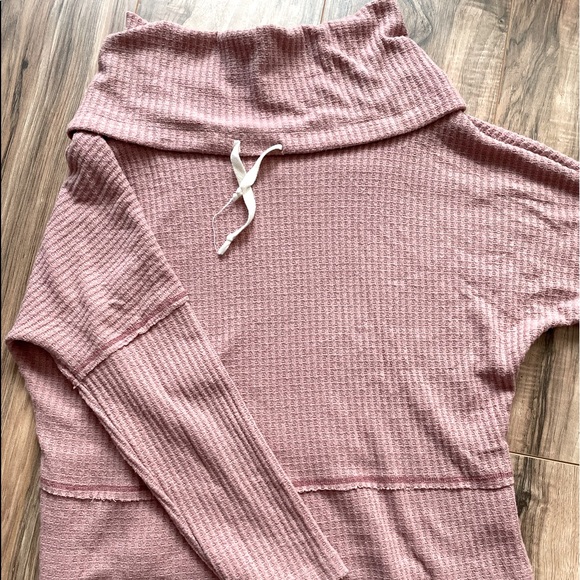 Pink Pullover - Picture 1 of 3